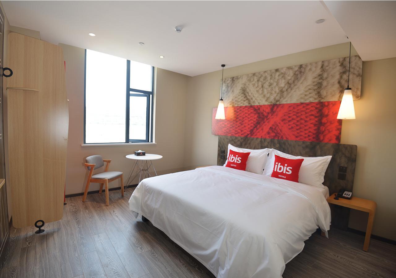 Ibis Nanjing Tianyin Avenue Hotell Exteriör bild