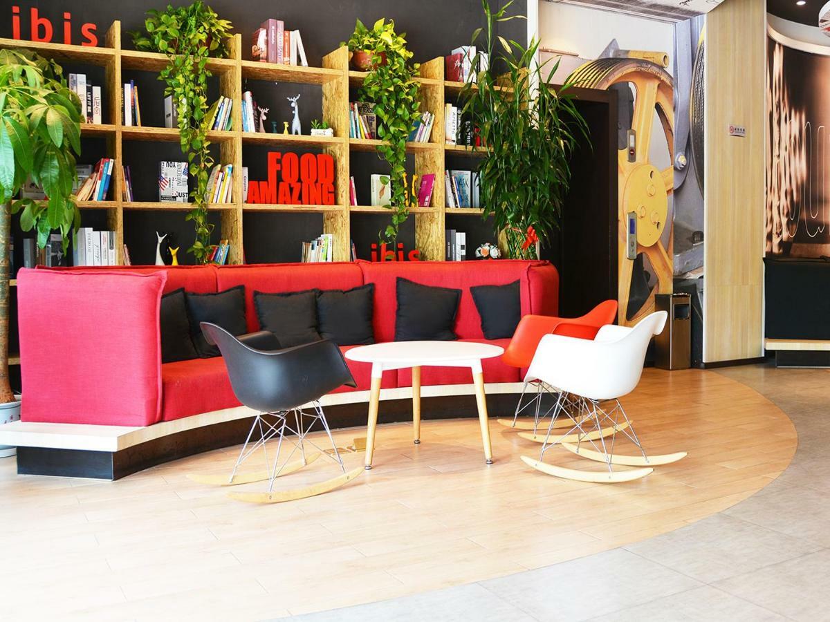 Ibis Nanjing Tianyin Avenue Hotell Exteriör bild