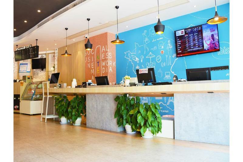 Ibis Nanjing Tianyin Avenue Hotell Exteriör bild