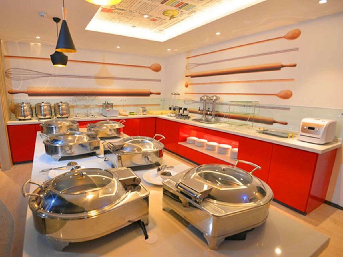 Ibis Nanjing Tianyin Avenue Hotell Exteriör bild