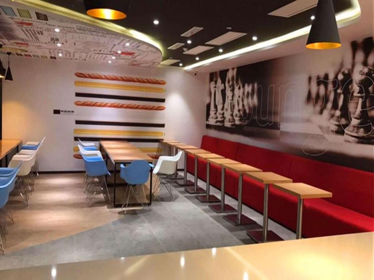 Ibis Nanjing Tianyin Avenue Hotell Exteriör bild